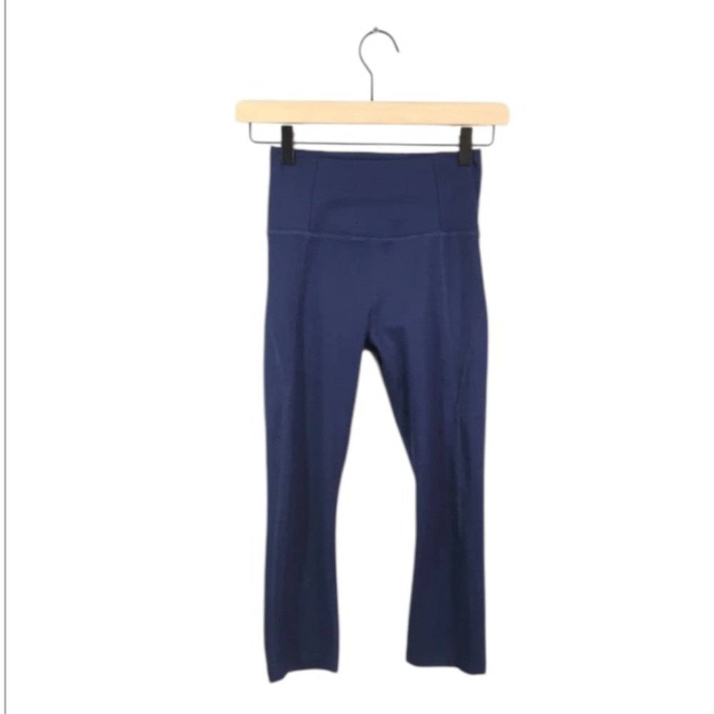 Girlfriend Collective High Rise Compressive Capri - Picture 2 of 3
